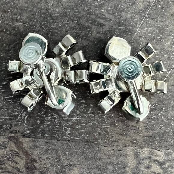 Vintage Rhinestone Studded Dazzling Cluster Burst Ornate Screw Back Earrings - Picture 5 of 9